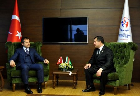 2013'deki 19 Mayıs kutlamalarını Türkmen gençler renklendirecek