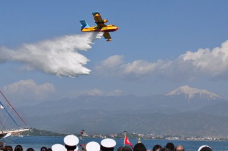 2014'de, gökyüzünü Türk bayraklı uçaklar süsleyebilir