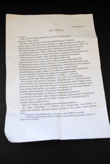 2023 Mektubunu Cam Şişe İçinde Irmağa Bıraktılar