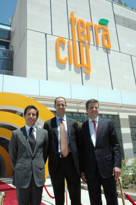 220 Milyon Dolarlık Yatırımla Dünya Markalarını Antalya’ya Getirdi