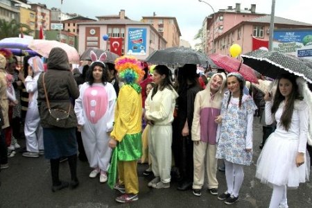 23 Nisan kutlamaları yağmura takıldı