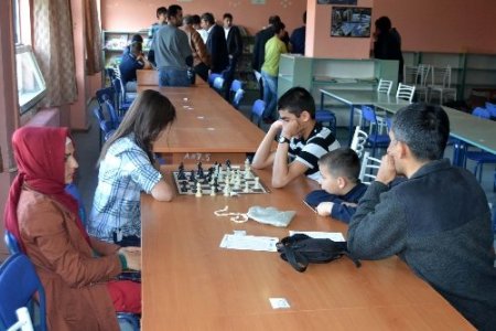 23 Nisan Satranç Turnuvası yapıldı