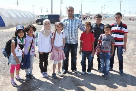 23 Nisan Şenliklerine katılacak çocuklar İzmir'e hareket etti