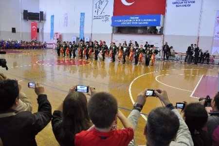 23 Nisan Ulusal Egemenlik ve Çocuk Bayramı törenlerle kutlanıyor