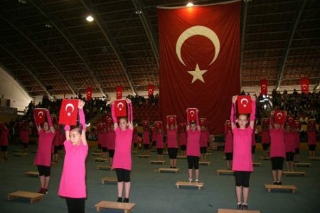 23 Nisan Ulusal Egemenlik ve Çocuk Bayramı törenlerle kutlanıyor