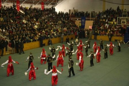 23 Nisan Ulusal Egemenlik ve Çocuk Bayramı törenlerle kutlanıyor