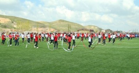 23 Nisan Ulusal Egemenlik ve Çocuk Bayramı törenlerle kutlanıyor