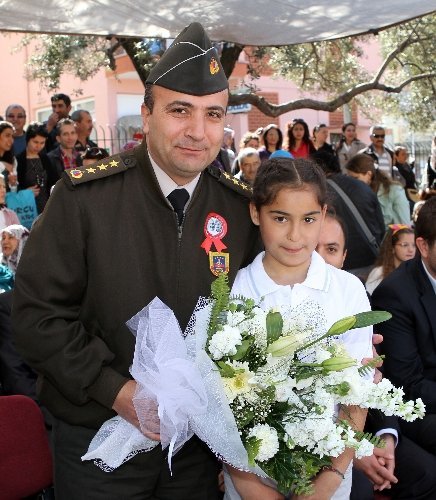 23 Nisan Ulusal Egemenlik ve Çocuk Bayramı törenlerle kutlanıyor