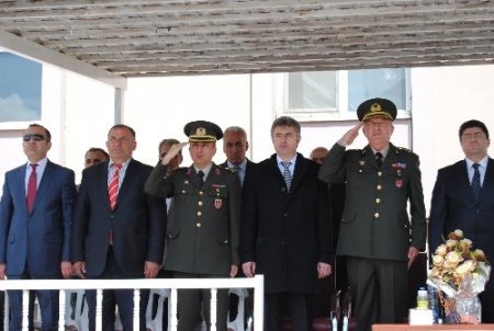 23 Nisan'da Nijeryalı Ömer ile Yüksekovalı Ömer el ele