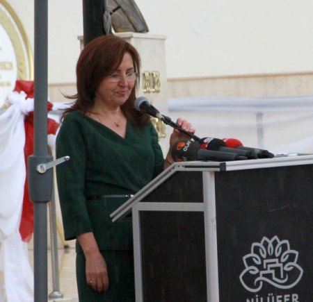 23 yıllık öğretmen, emekli ikramiyesi ile okul yaptırdı