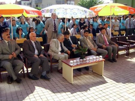 240 Kilogram Atık Pil Toplayan Öğrenciler Ödüllendirildi
