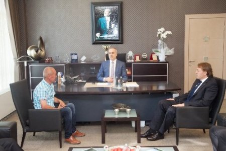 25 bin dekar yeterli gelmedi, süs bitkisi yetiştiricileri yeni yer arıyor