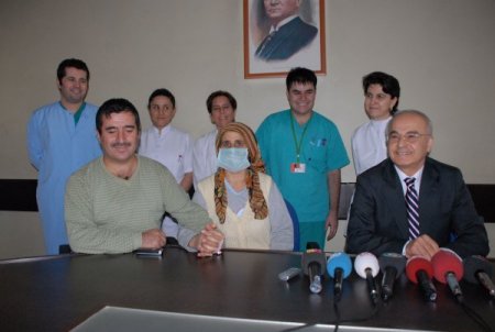 25 Yıldır Aynı Yastığa Baş Koyduğu Eşine Böbreğini Verdi