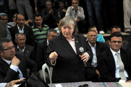 25 Yıldır Tekne İle Ulaşım Sağlayan Köylüler Seslerini Duyurdu