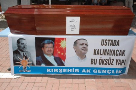 27 Mayıs Darbesi, Kurulan Darağacında Asıldı