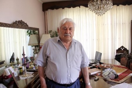 27 Mayıs MBK üyesi Çelebi: Darbeden zarar gören kim varsa özür diliyorum