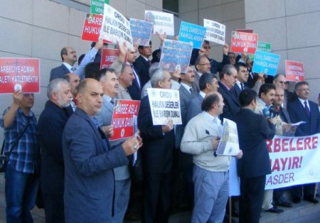 28 Şubat'ın aktörleri hakkında suç duyurusunda bulundular