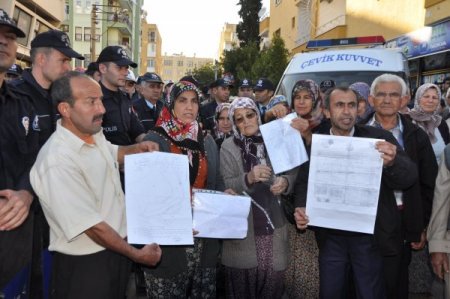 2B hak sahipleri Milli Emlak Müdürlüğü önünde eylem yaptı