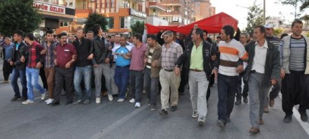 2B hak sahipleri Milli Emlak Müdürlüğü önünde eylem yaptı