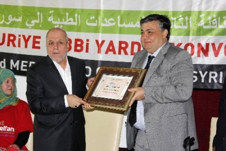 2'inci tıbbi yardım konvoyu Suriye’ye geçti