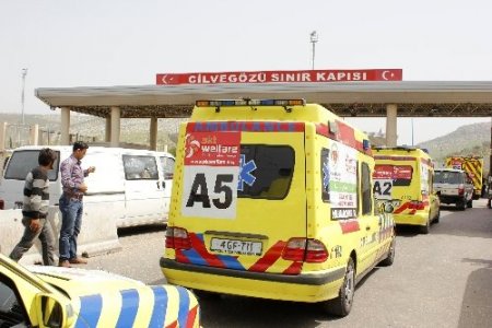 2'inci tıbbi yardım konvoyu Suriye’ye geçti