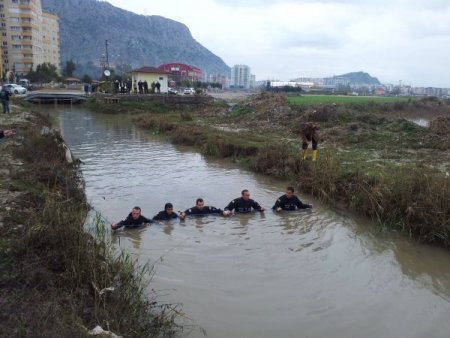 3,5 yaşındaki çocuğun oyuncakları bulundu