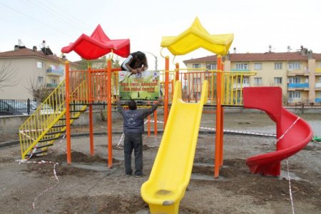 3,5 yılda 27 okul bahçesi yenilendi