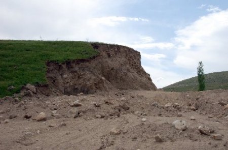 3 bin yıllık höyüğü özelleştirdiler