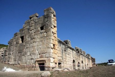 3 Bin Yıllık Kibyra'daki Kazı Çalışmaları Makü Bünyesine Geçti