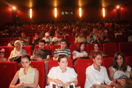 3 dilde ‘Babamın Sesi’