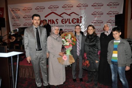 3 Engelli Çocuk Annesine 'En Vefalı Anne' Ödülü