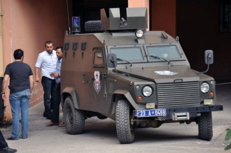 3 İlde Terör Örgütü Operasyonu: 10 Kişi Tutuklandı