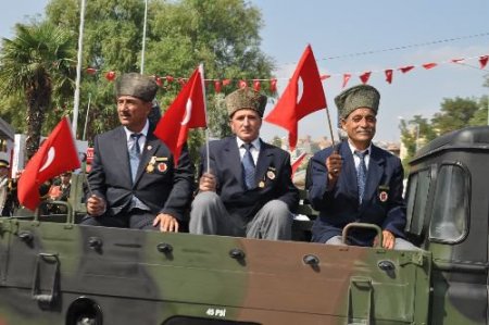 30 Ağustos Zafer Bayramı Balıkesir'de Coşkuyla Kutlandı
