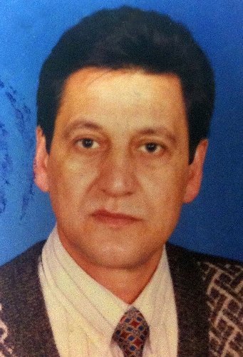 30 yıllık arkadaşını sırtından bıçakladı