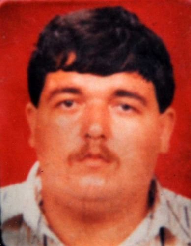 300 Kiloluk Cesedi Tabuta Sağmayınca Mezarlığa Yatağıyla Taşındı