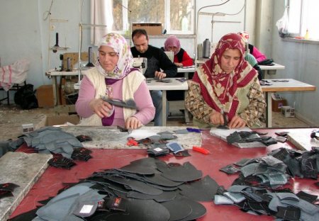 300 yıllık ayakkabıcı Yeşilyuvalılar 42 ülkeye ihracat yapıyor