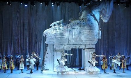 31 İlden 80 Öğrenci Aspendos'ta Troya'yı İzleyecek