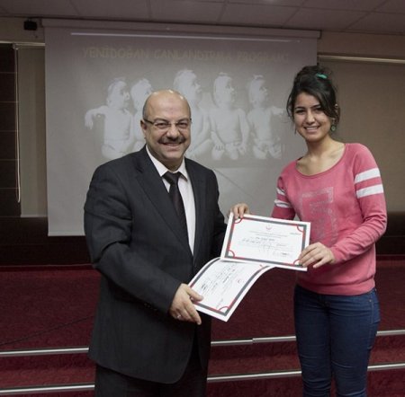 37 sağlık çalışanı Erzurum’da yenidoğan canlandırması eğitimi aldı