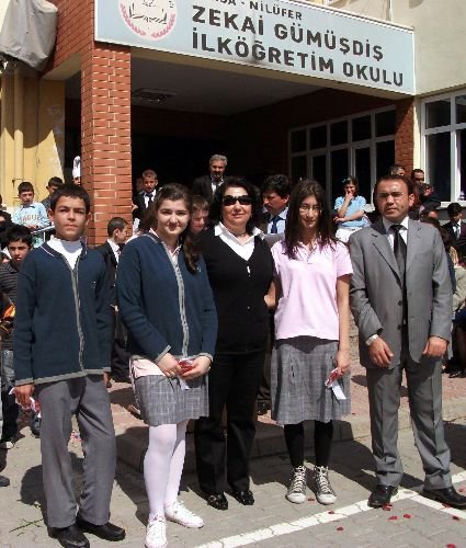 4 Ayda 12 Bin 300 Sayfa Kitap Okuyunca Ödülü Kaptı