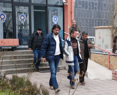 4 Kaçağa 6 Kılavuz Rehberlik Ediyordu