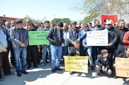 4 yıl önce kapanan fabrikanın işçileri alacakları için eylem yaptı