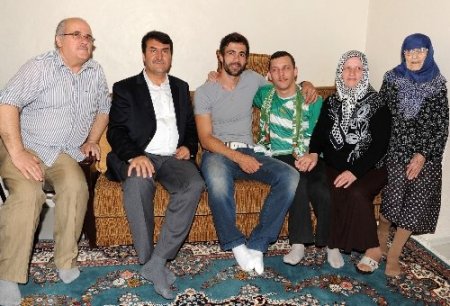 40 günlükten havale geçirip engelli olan Emin'in hayali gerçek oldu