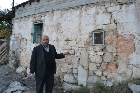 40 keşişin Müslüman olduğu mağara ziyaretçi akınına uğruyor