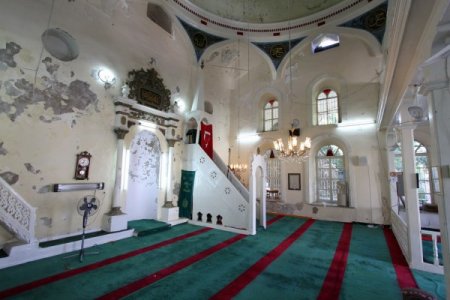 450 yıllık Aliağa Camii onarılacak