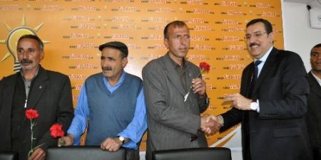 480 Alevi vatandaş AK Parti’ye katıldı