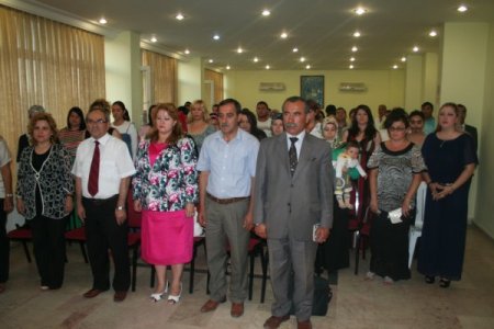 5 Dilde Şarkı Söyleyerek Kursu Bitirdiler