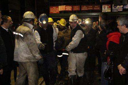 5 işçinin cenazesi otopsi için morga götürüldü