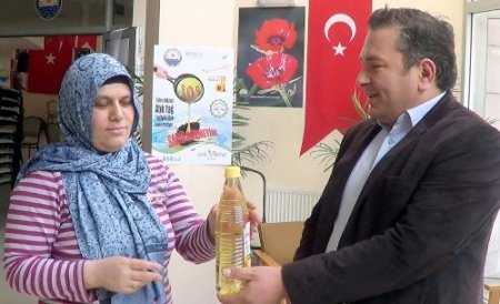 5 litre atık yağa, 1 litre ayçiçek yağı hediye