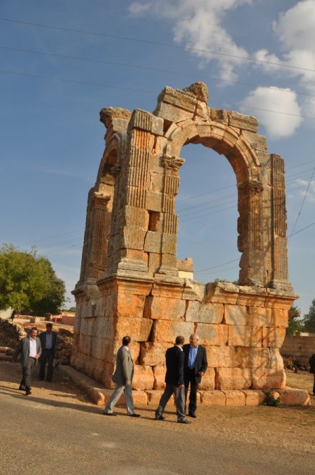 5 Yıllık Çalışma Sonuç Verdi, Anıt Mezarlar Restore Edilecek