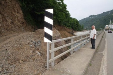 50 yıllık yol sorunu istinat duvarının yapılması ile sona erdi